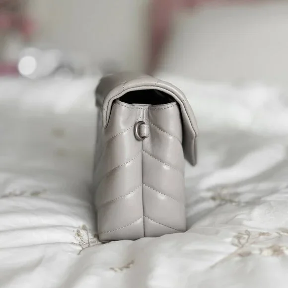 Saint Laurent Toy Monogram Matelasse LouLou Bag - Picture 5 of 16